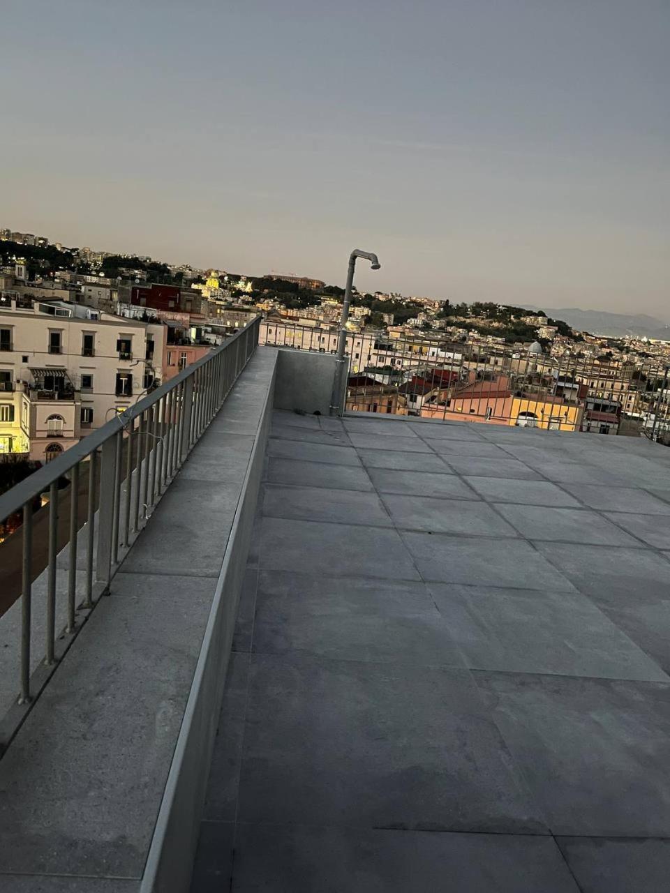 Na Bella Vista Rooftop-B&B نابولي المظهر الخارجي الصورة