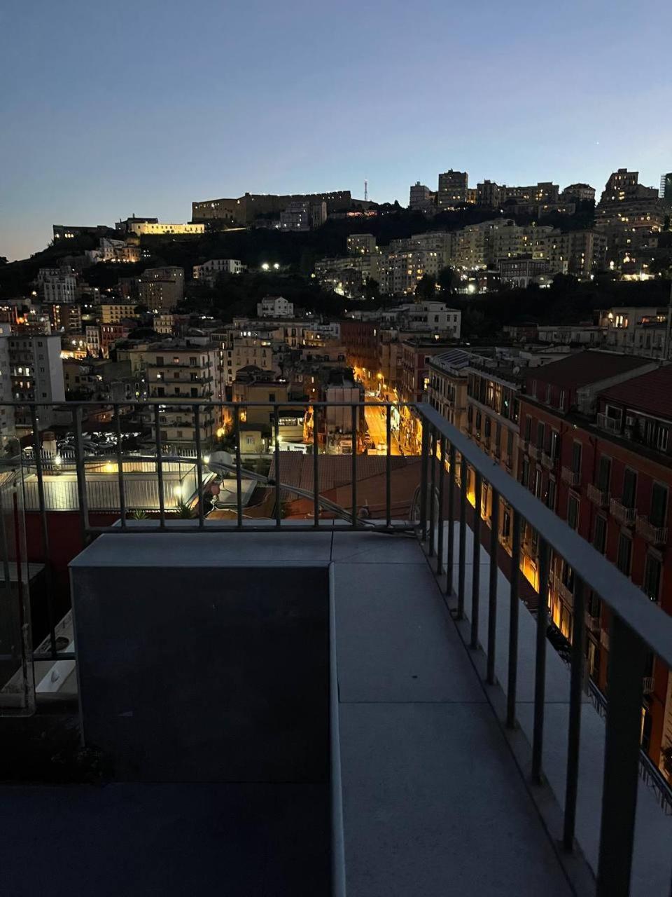 Na Bella Vista Rooftop-B&B نابولي المظهر الخارجي الصورة