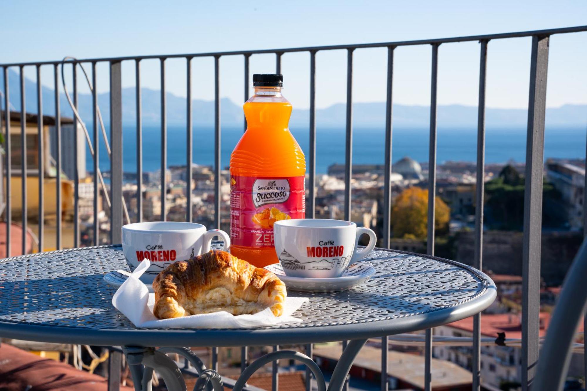 Na Bella Vista Rooftop-B&B نابولي المظهر الخارجي الصورة