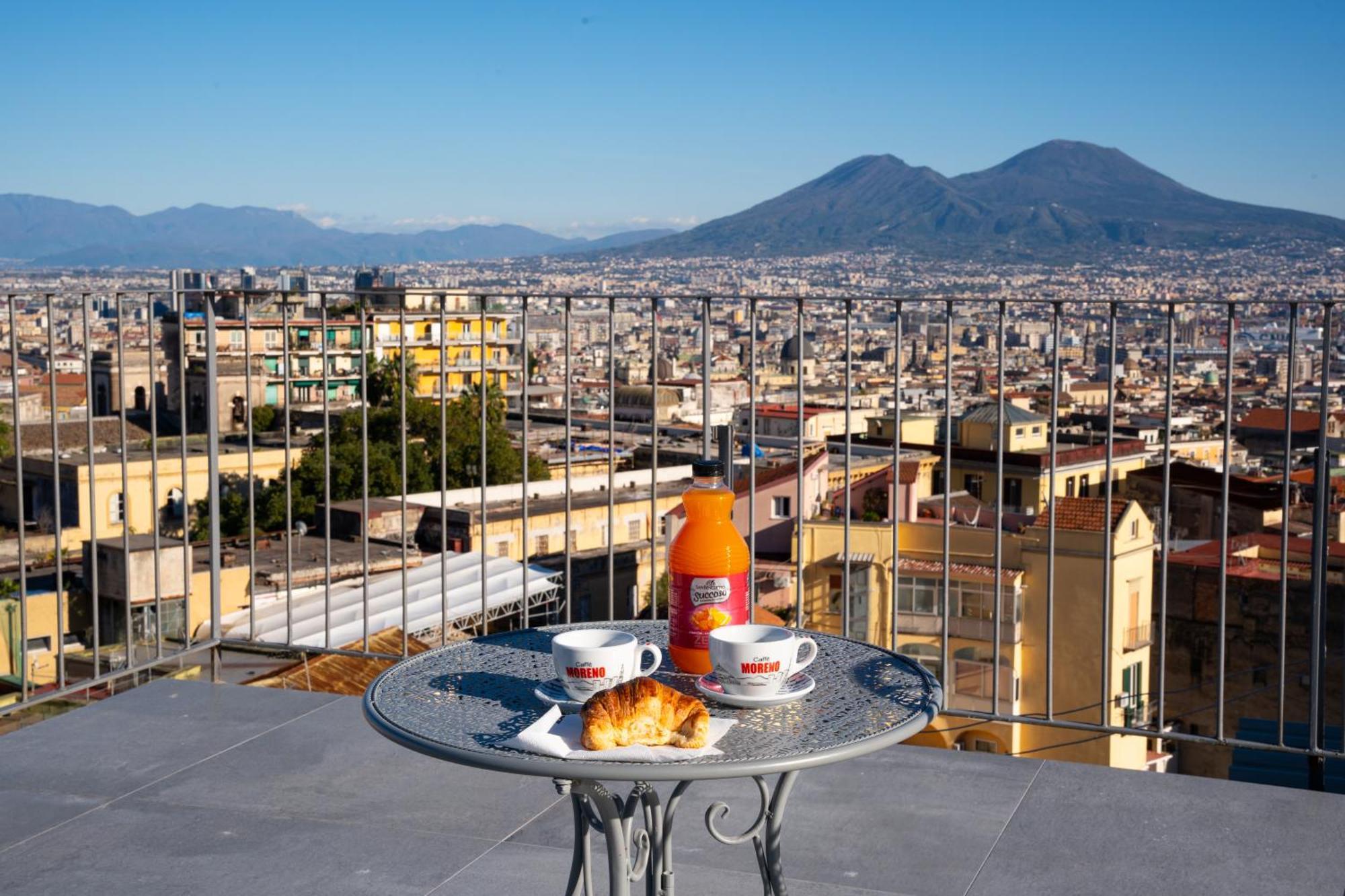 Na Bella Vista Rooftop-B&B نابولي المظهر الخارجي الصورة