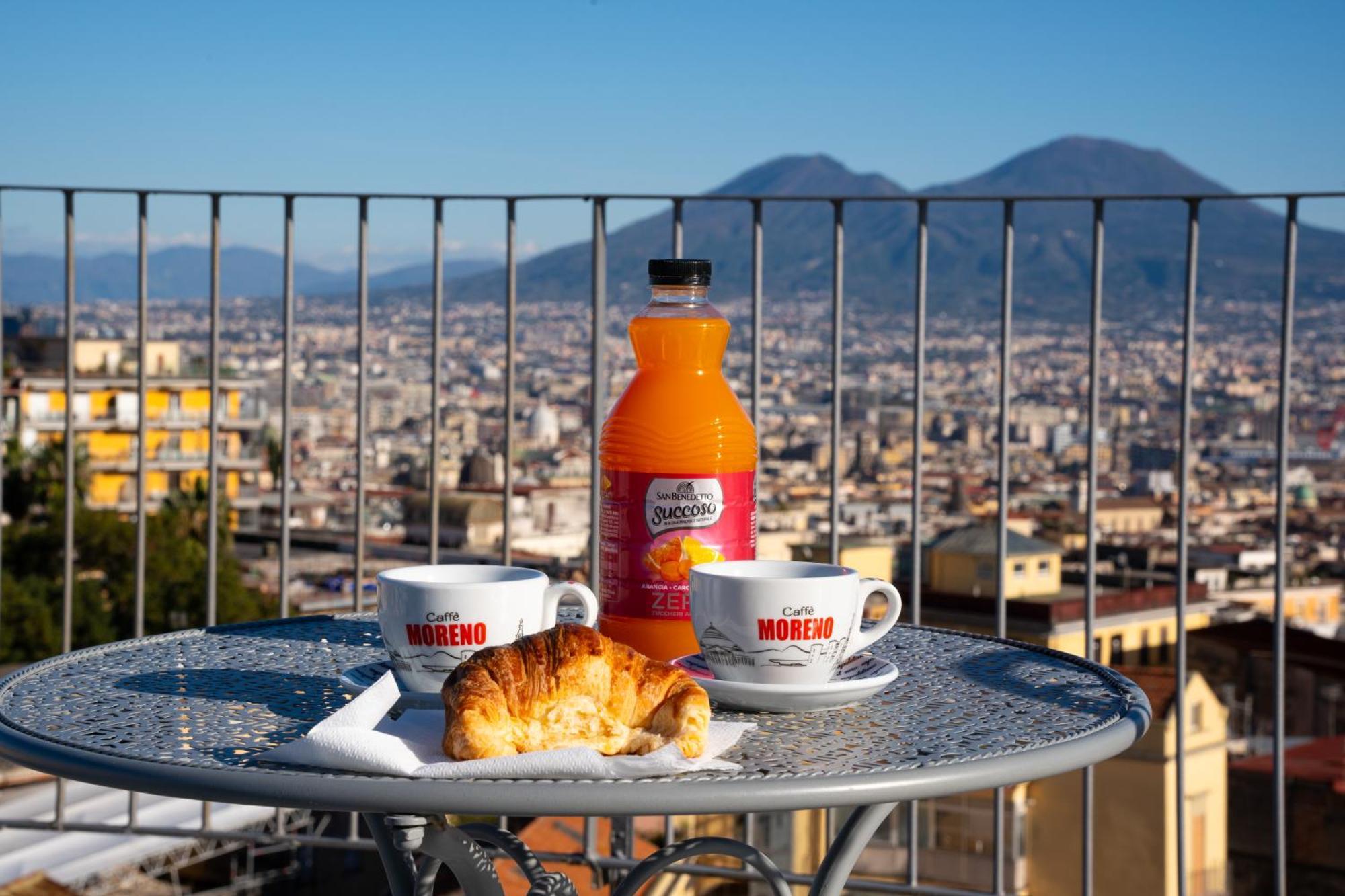 Na Bella Vista Rooftop-B&B نابولي المظهر الخارجي الصورة