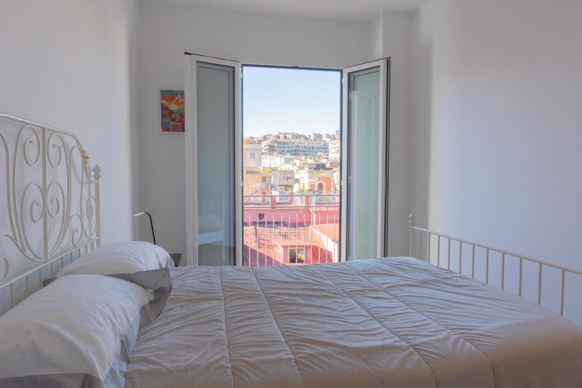 Na Bella Vista Rooftop-B&B نابولي المظهر الخارجي الصورة